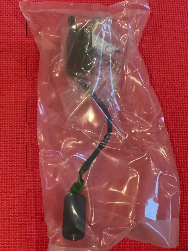 Kawasaki 250r Ninja Fuel Level Gauge Sending Unit oem 52005-0082 in Other in Barrie - Image 3