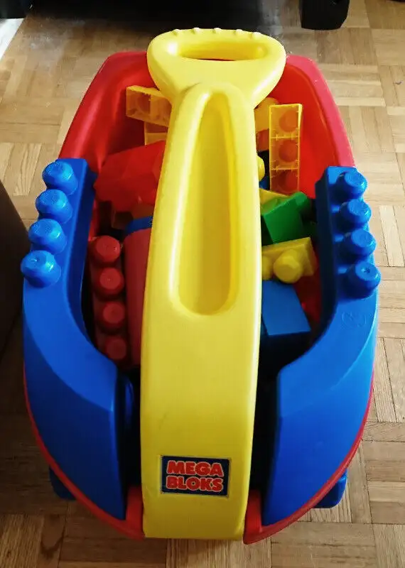 Lego Mega Block Wagon (80 Blocks) in Toys & Games in Oshawa / Durham Region - Image 4