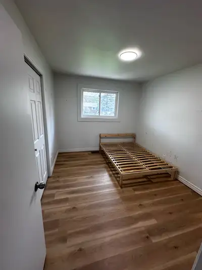 Price: $750 – $800/month Looking for a comfortable place to live? We have private rooms available in...