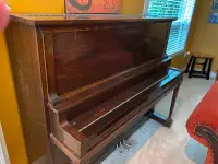 Free Willis & Company upright piano