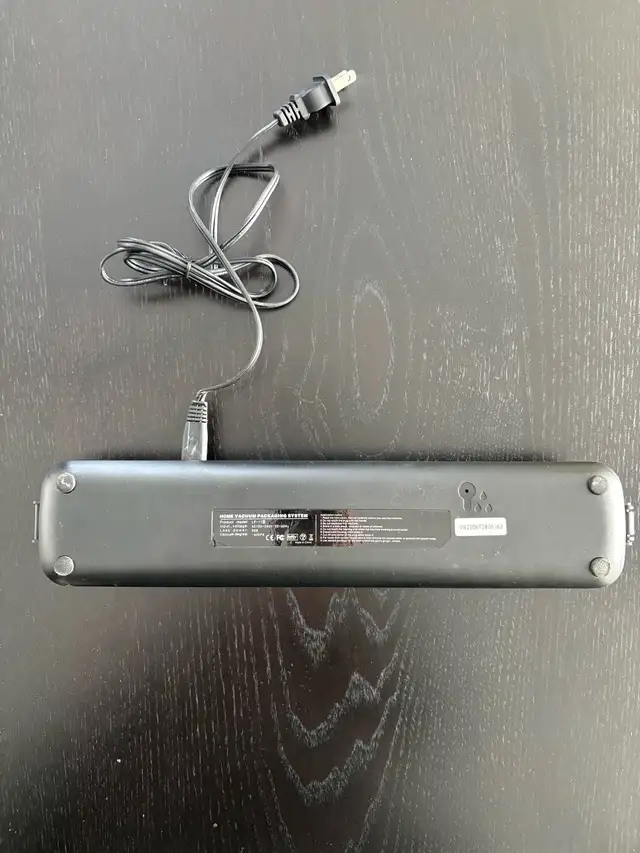 Vacuum Sealer in Other in Laval / North Shore - Image 3
