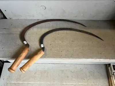 4 VINTAGE WOOD HANDLE SICKLES - USEABLE, View more