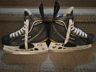 Bauer Supreme Hockey Skates Sz 3.5D, View more