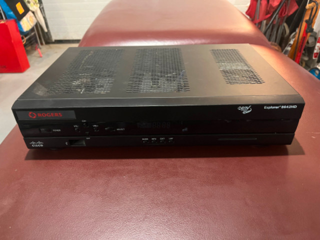 Rogers 8300HD and 8642HD boxes in Video & TV Accessories in Ottawa - Image 2