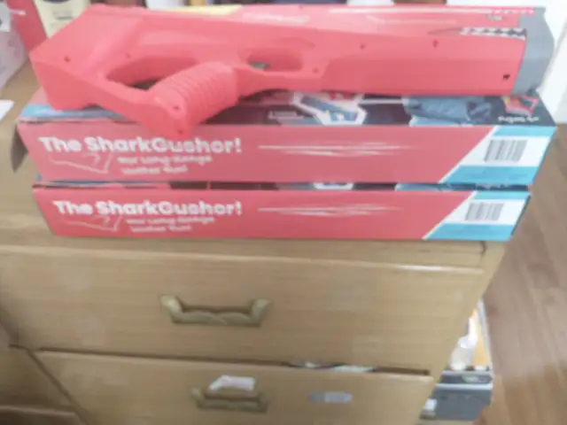 ELECTRIC WATER GUNS62863728431618121