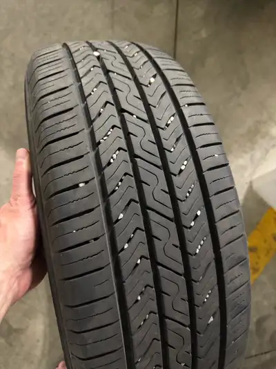 All season tires Toyo in very good condition, like new, without patches and holes. Size 225/60/R17,...