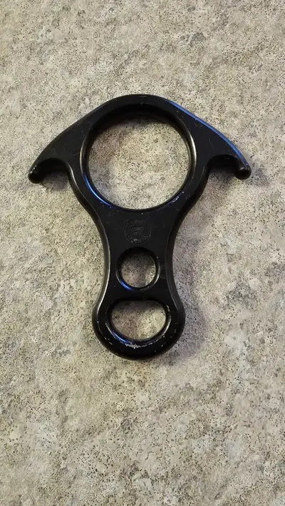 Description The Russ Anderson/SMC Figure 8 (with ears) is one of the most popular full-sized descend...