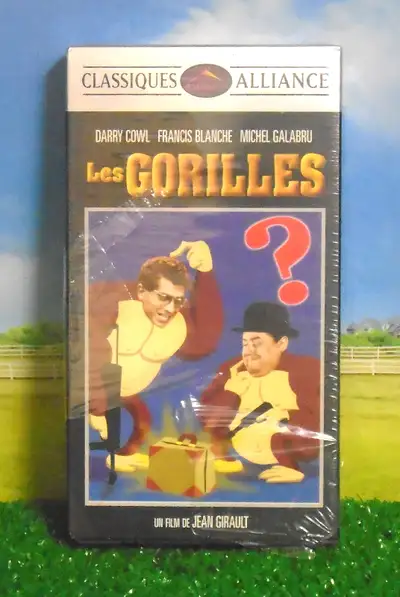 Vidéo Cassette VHS...De ma collection..."Les Gorilles"...Darry Cowl...Comédie...1 h 28 mins...Couleu...