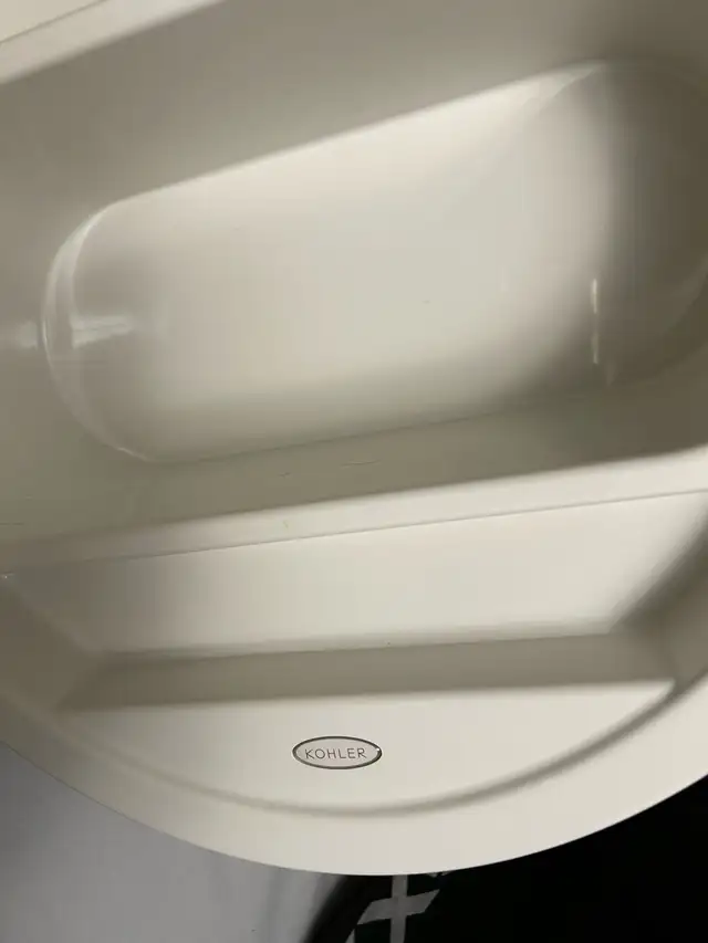 Recessed medicine cabinet with mirror in Bathwares in Ottawa - Image 5