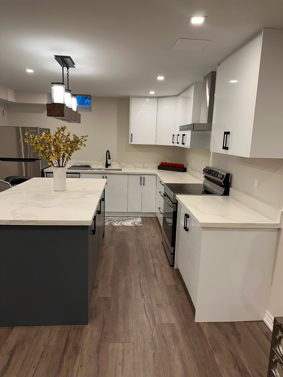Luxury one bedroom apartment. 3