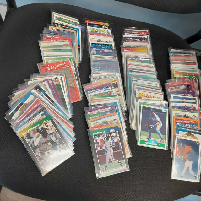 Baseball Card collection  in Arts & Collectibles in Markham / York Region