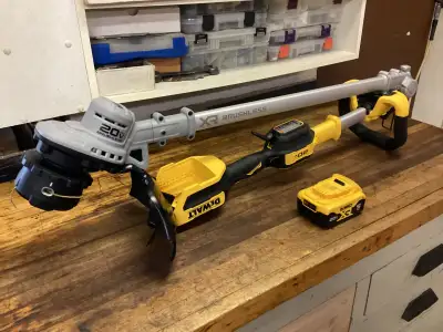 Brushless 14” Folding Hi / Low Speeds Grass String Trimmer and 1 - 5.0 Ah XR Battery. Like New Never...