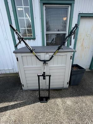 Jack-It Bike rack for RV’s and cargo trailers in Fishing, Camping & Outdoors in Brantford - Image 2