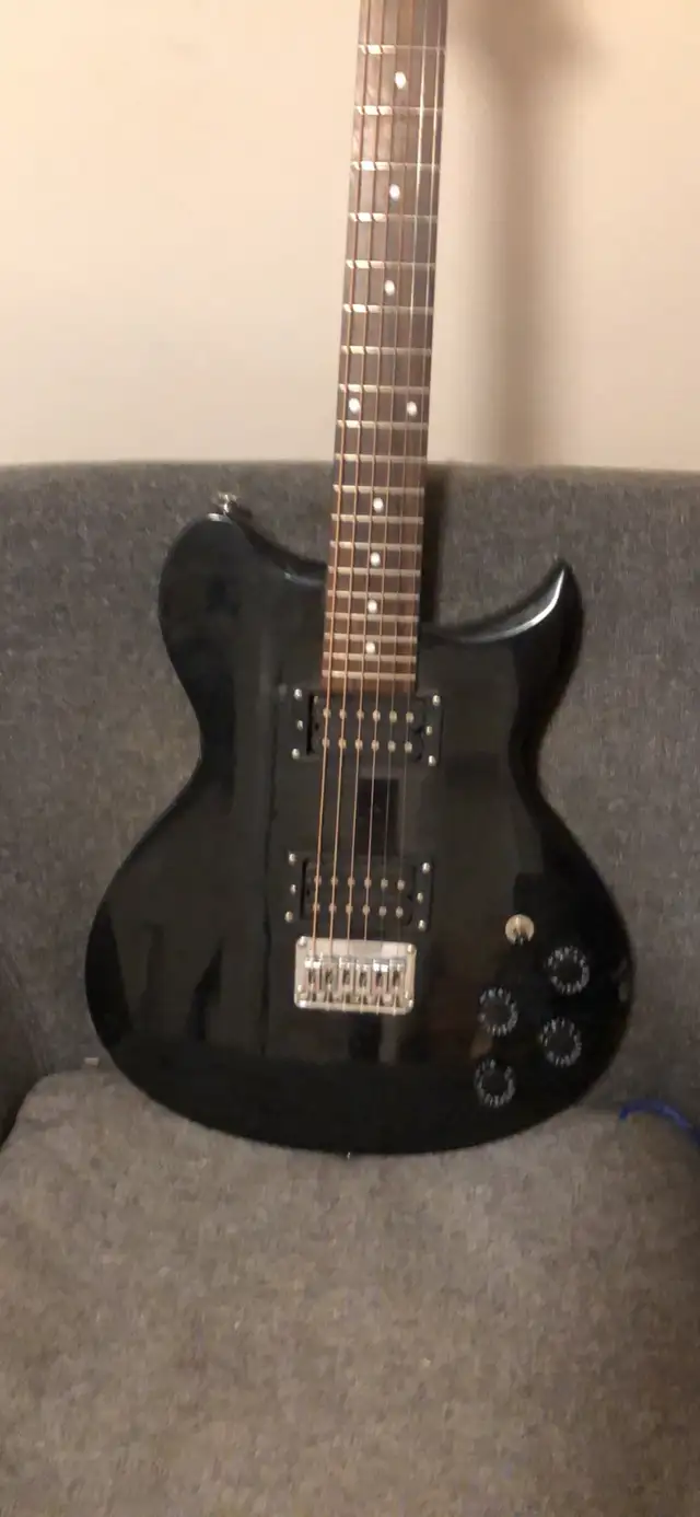 Washburn WI 14 electric guitar for sale in Guitars in Kingston - Image 3