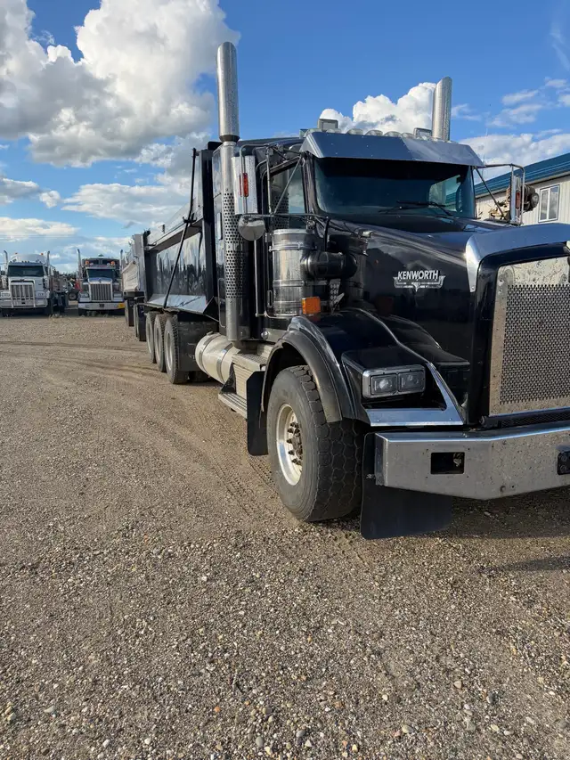 class 1 driver/gravel hauler  in Drivers & Security in Edmonton - Image 3