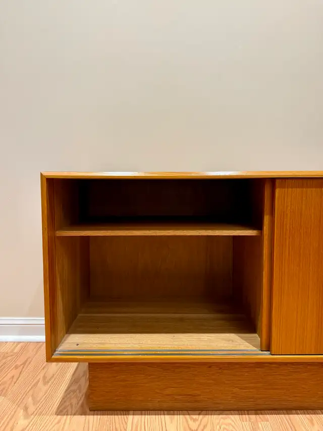 Mid Century Teak Sideboard in Hutches & Display Cabinets in Markham / York Region - Image 4