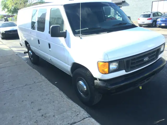 2004 E350469587147967713282