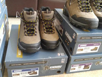 Hiking Boots, Khombu, Oliver. Men's 8,BNIB..$40.00