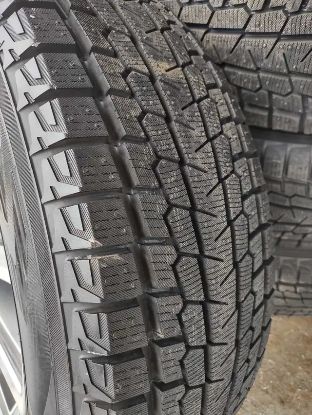Yokohama ice guard winter tires 235 65 18 on 5x114.3 rims in Tires & Rims in Markham / York Region - Image 3