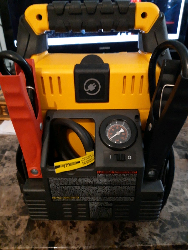 CAT CJ1000DCP 1000 Amp Jump Start, Air Compressor 150 OBO Other St