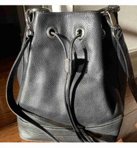 Danier leather shoulder bag