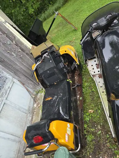 Skidoo Nordic. Unsure of age. Has ownership. Would be a nice restoration project for someone who has...