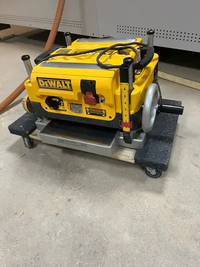 Dewalt DW 375 planer , View more