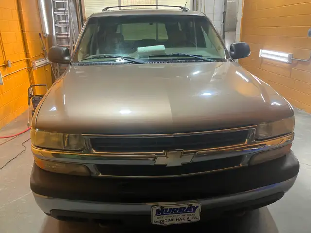 2003 tahoe in Cars & Trucks in Medicine Hat - Image 4