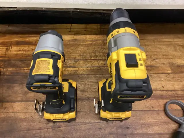 DEWALT 20v MAX XR 3-SP. IMPACT DR. and F. AD.1/2” HAMMER DR. KIT in Power Tools in Barrie - Image 9