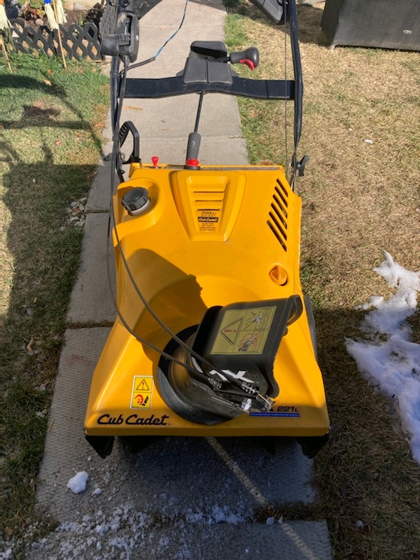 Cub Cadet snow blower Snowblowers Calgary Kijiji