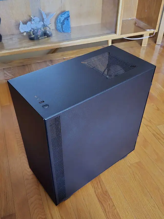 Gaming PC in Desktop Computers in City of Montréal - Image 4