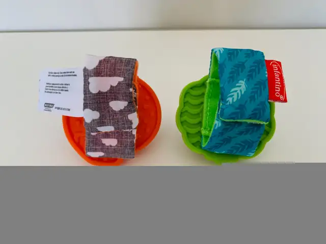 BABY RATTLES FOR THE FEET AND WRISTS-LIKE NEW in Multi-item in Edmonton - Image 5
