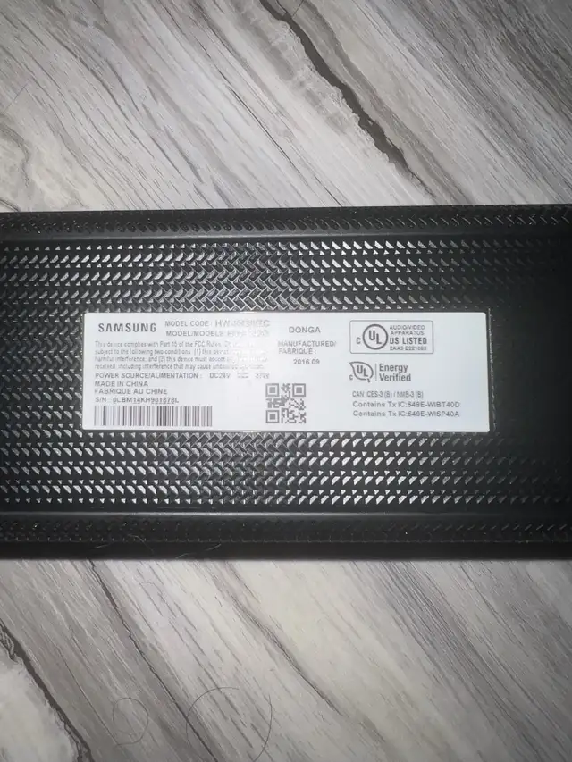 Samsung HW-K430 2.1 Soundbar w/ Subwoofer & Remote in Stereo Systems & Home Theatre in Mississauga / Peel Region - Image 7