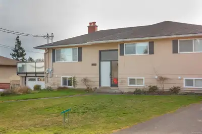 Located on a quiet cul de sac but within 2 blocks of the Shelbourne bus line, and walk to Fairways m...