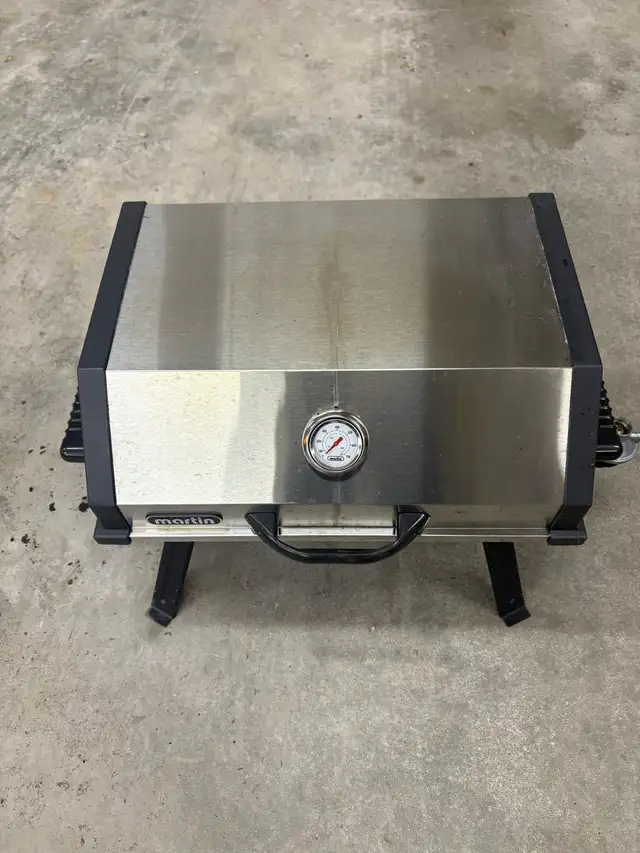 Portable BBQ in BBQs & Outdoor Cooking in Ottawa - Image 2