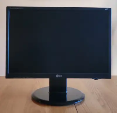 LG 19" Flatron Monitor (Model: L196WTQ), View more