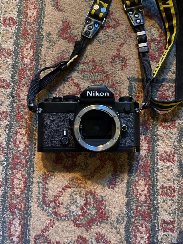 Nikon FM 35mm film camera in Cameras & Camcorders in Stratford - Image 3