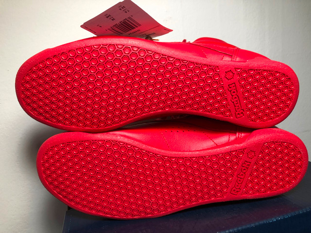 SHOE SALE - RED REEBOKS /BRAND NEW IN BOX ( size 7) in Women's - Shoes in City of Toronto - Image 4