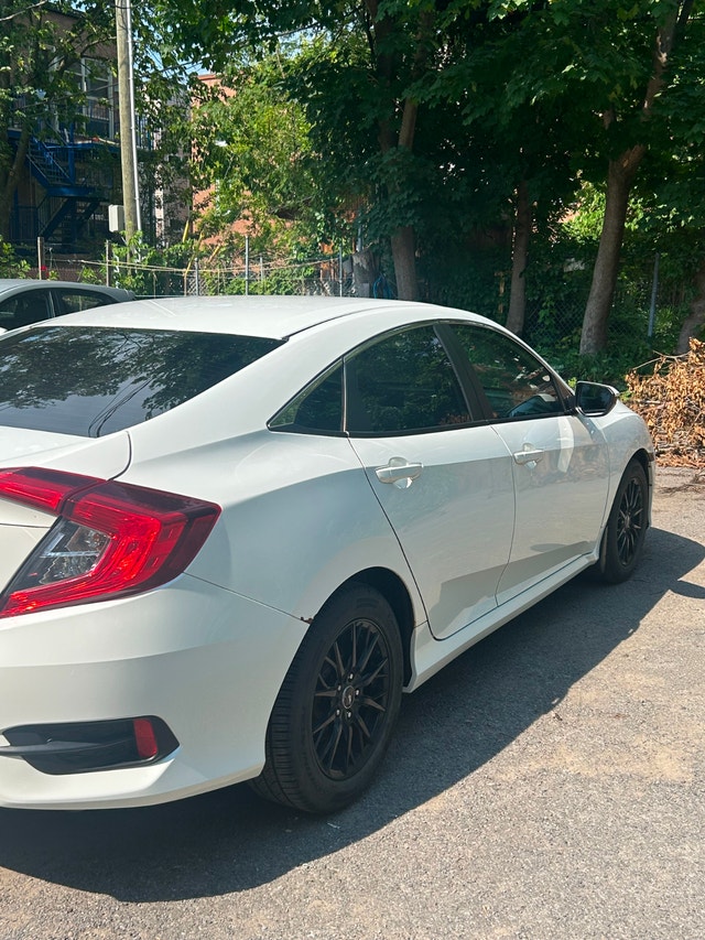 Honda Civic LX 2016 — Manuelle — 145 000 km — photo 4