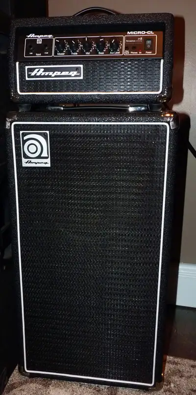 Ampeg Micro CL with Clydesdale Case, View more