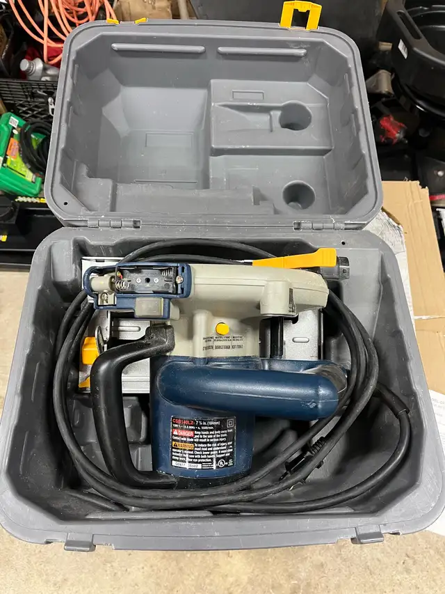 Ryobi circular saw in Power Tools in Mississauga / Peel Region - Image 3