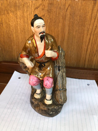 Vintage heavy Chinese/ Japanese (?) figurine 