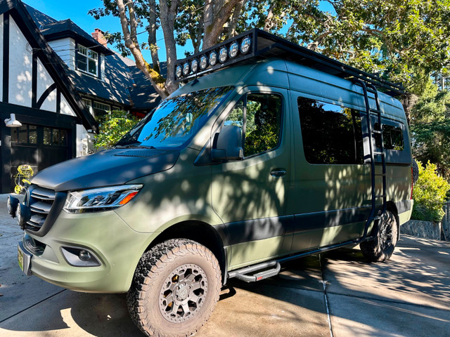 Fully Outfitted 2020 Mercedes Sprinter 4x4 Off-Grid Camper Van in Cars & Trucks in Victoria - Image 2
