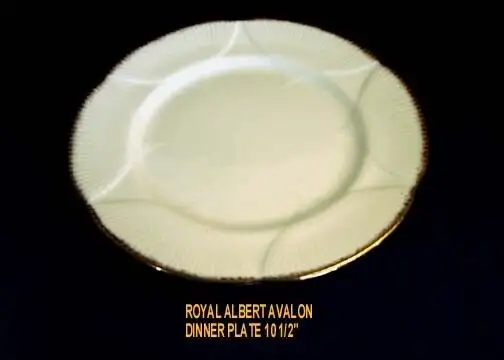 ROYAL ALBERT CHINA - AVALON in Arts & Collectibles in Moncton - Image 2