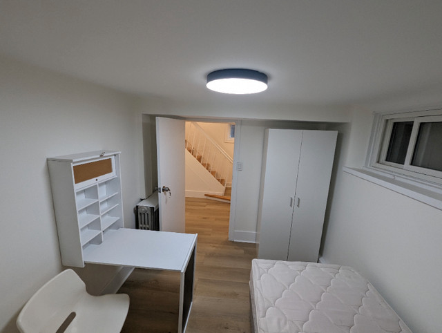 Sharing 2 bedrooms apartment dans Chambres à louer et colocs  à Ville de Toronto - Image 2