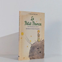 Le Petit Prince en Français Paperback Book