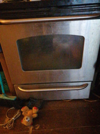 2010 Black&Stainless steel Self Cleaning Stove*FREE*