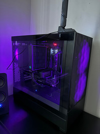 High-end Gaming PC with accessories