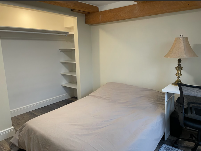 Room for Rent - Female individual in Room Rentals & Roommates in Peterborough - Image 4