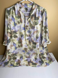 Women's Top Reitmans Lilac and Green Print Size 2X Like New